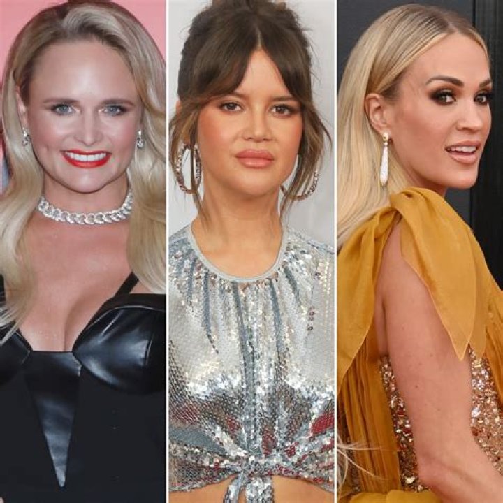 Abs Alert! These Country Music Singers Love To Show Skin in Sexy Crop Tops: See Photos