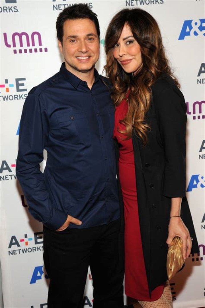 Adam Ferrara Biography, Age, Height, Wife, Net Worth, Family