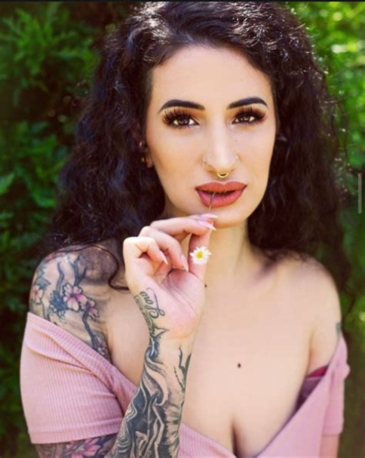 Arabelle Raphael Biography, Age, Height, Husband, Net Worth, Family