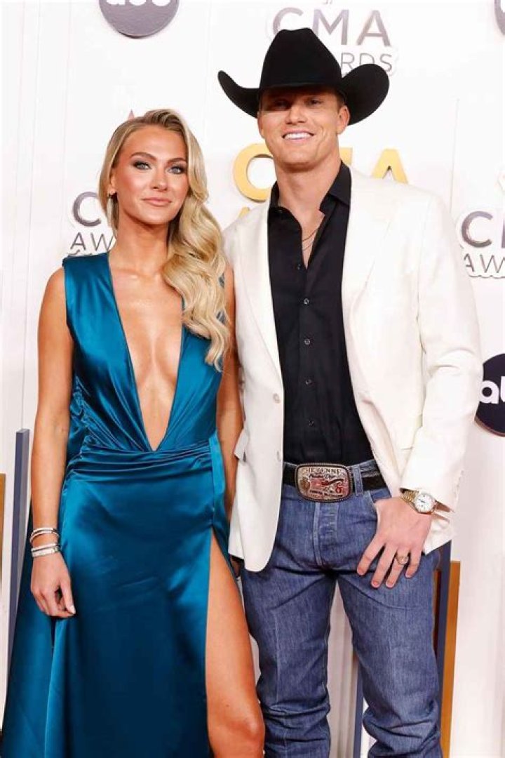 B. Scott Biography, Age, Height, Wife, Net Worth, Family