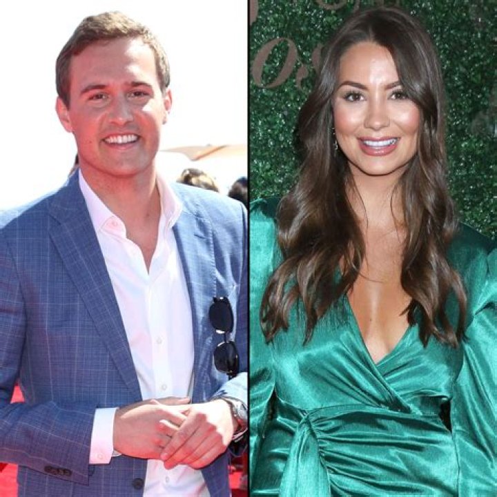 Bachelor Peter Weber Seemingly Debunks Fan Theory That He Ends Up With Ex Hannah Brown
