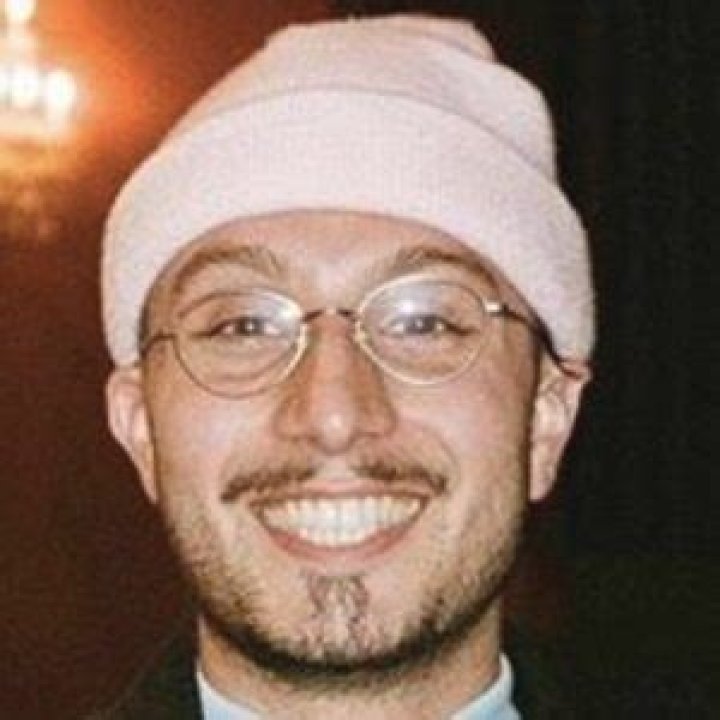 Bbno$ (Rapper) - Age, Birthday, Bio, Facts, Family, Net Worth, Height & More