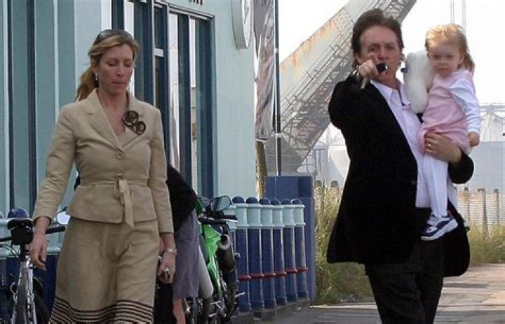 Beatrice McCartney Wiki, age, Paul McCartney's daughter, mom, school, Instagram