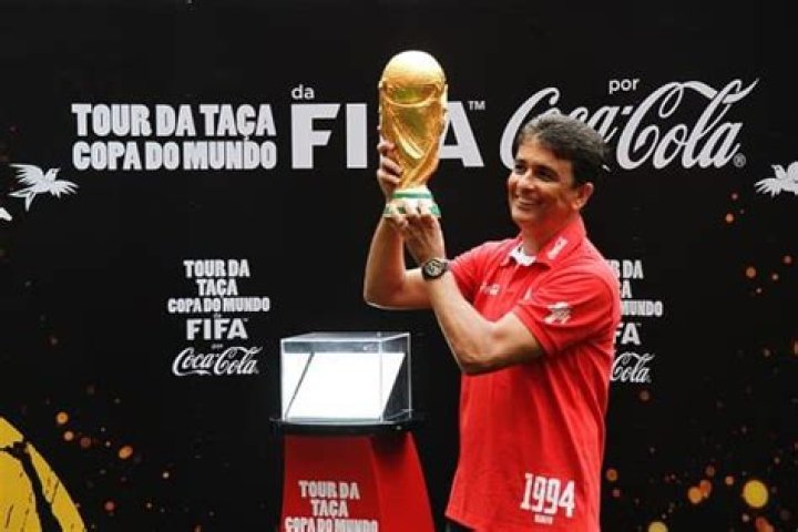 Bebeto (Soccer Player) - Age, Birthday, Bio, Facts, Family, Net Worth, Height & More