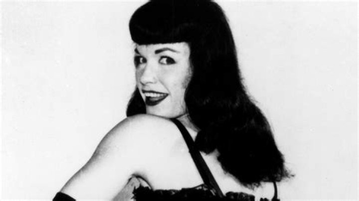 Bettie Page Biography, Age, Height, Husband, Net Worth, Family