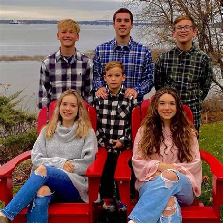 Bud Dupree age, height, ethnicity, family, college, 40 time, draft, trade, net worth, Instagram