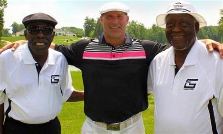 Calvin Peete (Golfer) - Age, Birthday, Bio, Facts, Family, Net Worth, Height & More