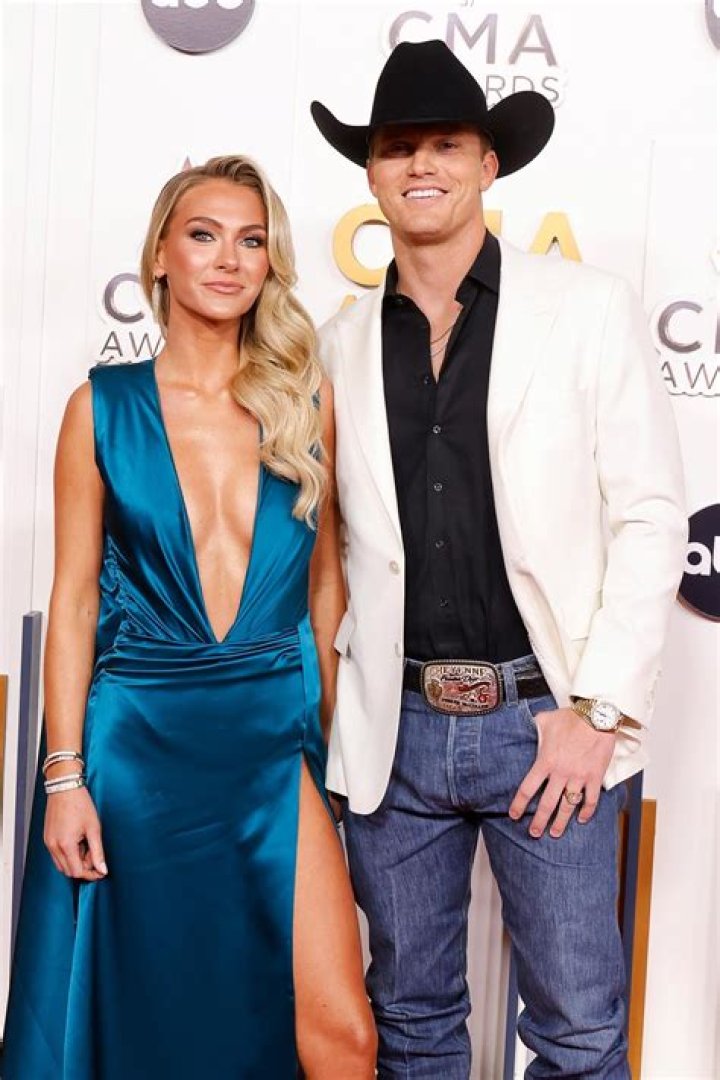 Cameron Zink Biography, Age, Height, Wife, Net Worth, Family