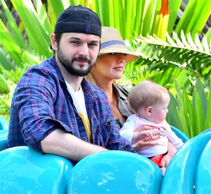 Christina Aguilera’s Fiancé Matt Rutler Caught Driving With 18-Month-Old Daughter on Lap