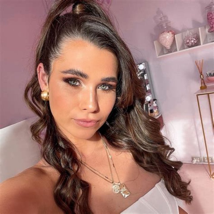 Courtney Stubbs (Reality Star) - Age, Birthday, Bio, Facts, Family, Net Worth, Height & More
