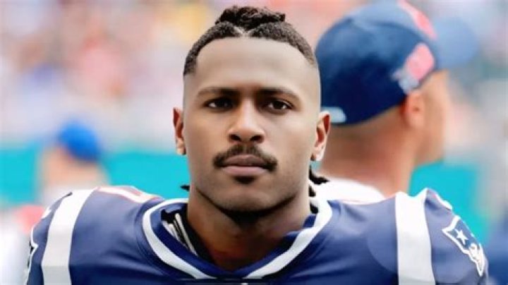 Curtis Brown Biography, Age, Height, Wife, Net Worth, Family