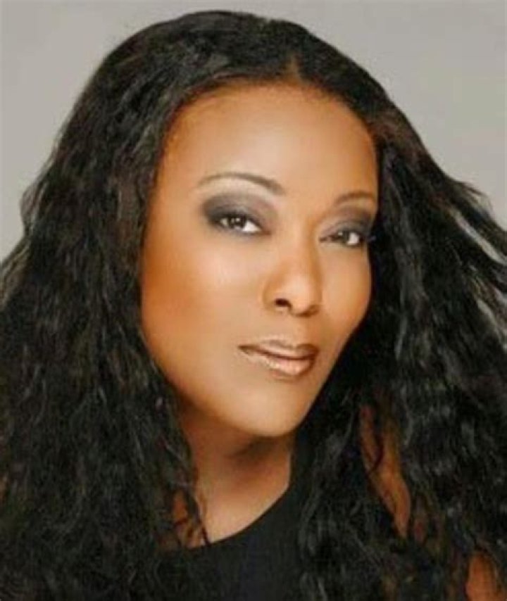 D'atra Hicks Biography, Age, Height, Husband, Net Worth, Family