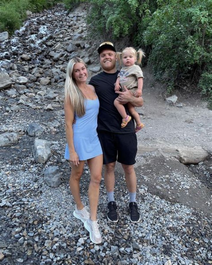 ‘Dancing With the Stars’ Pro Lindsay Arnold Pregnant, Expecting Baby No. 2 With Husband Sam Cusick