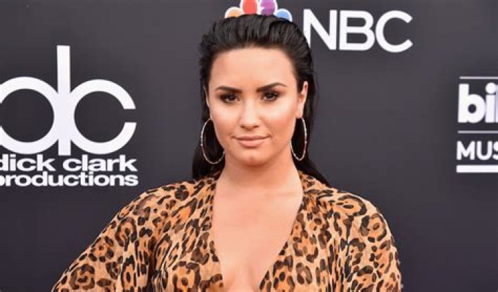 Demi Lovato Reportedly Feels ‘Guilty’ For Canceling Her Tour To Be In Rehab