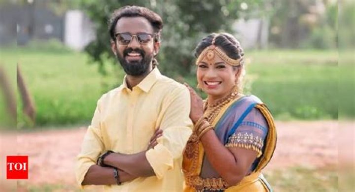 Dheena Biography, Age, Height, Wife, Net Worth, Family