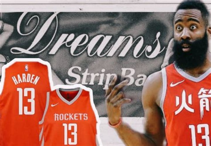 Drake Allegedly Dropped $1,000,000 At A Houston Strip Club The Day After AstroFest Tragedy