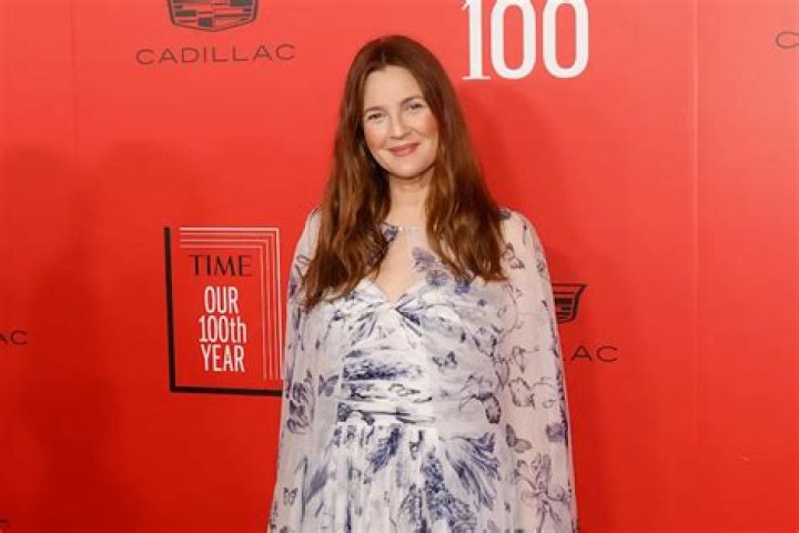 Drew Barrymore Reveals She’s Avoiding Plastic Surgery Due to Her ‘Highly Addictive Personality’