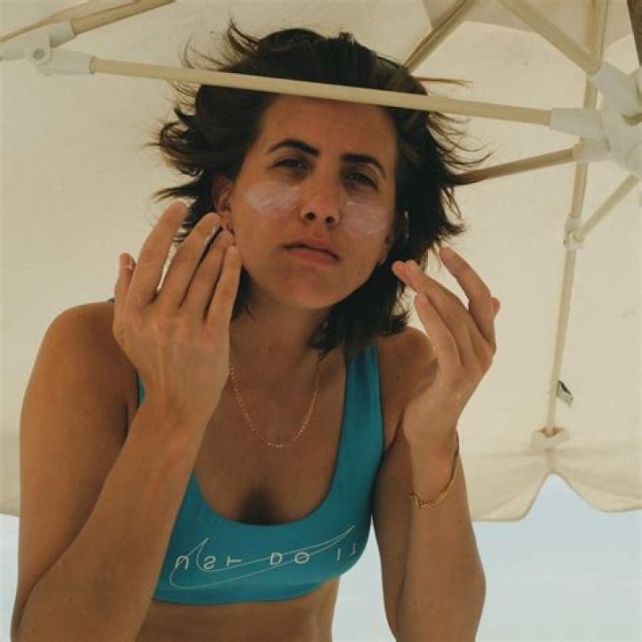 E.R. Fightmaster (TikTok Star) - Age, Birthday, Bio, Facts, Family, Net Worth, Height & More