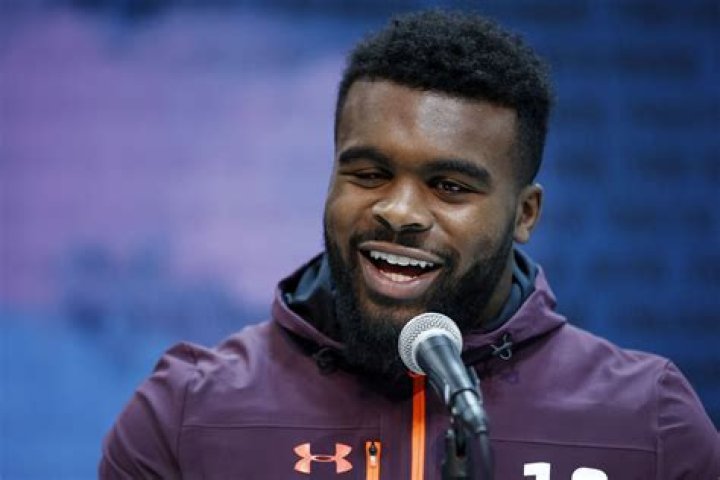 Elijah Holyfield (Football Player) - Age, Birthday, Bio, Facts, Family, Net Worth, Height & More