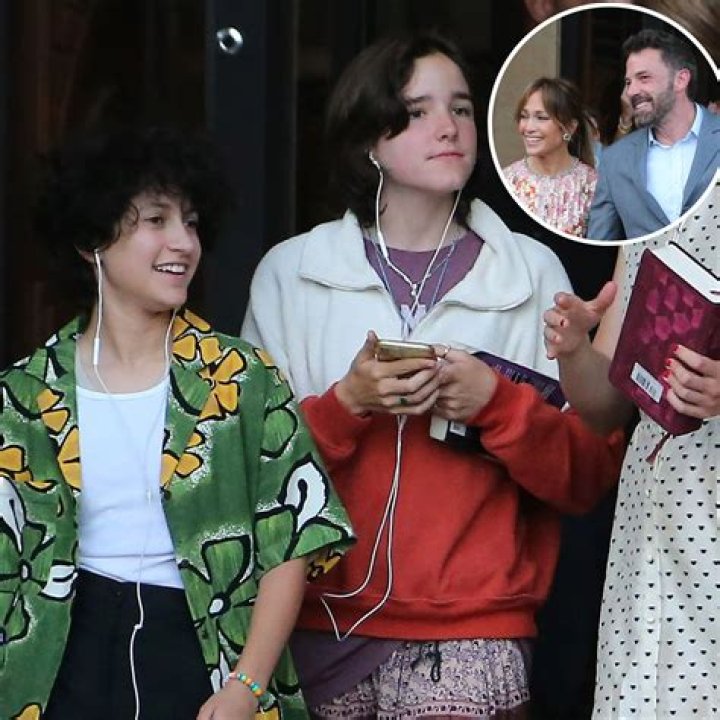 Emme Muniz, Seraphina Affleck Match in Shorts, Collared Shirts With J. Lo and Ben Affleck in L.A.