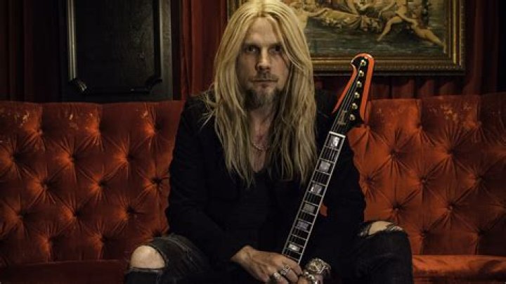 Eric Faulkner (Guitarist) - Age, Birthday, Bio, Facts, Family, Net Worth, Height & More