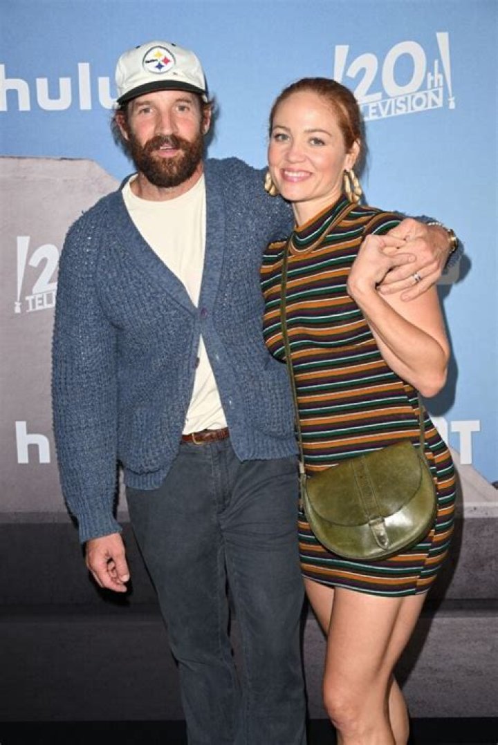 Erika Christensen Biography, Age, Height, Husband, Net Worth, Family