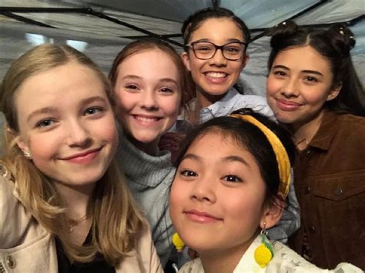 Get to Know the Cast of ‘The Baby-Sitters Club’ on Netflix — Sophie Grace, Momona Tamada and More!
