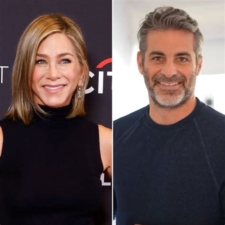 Girl, ByeAngelina Jolie Is Interested in Working With Jennifer Aniston’s Ex Justin Theroux (REPORT)