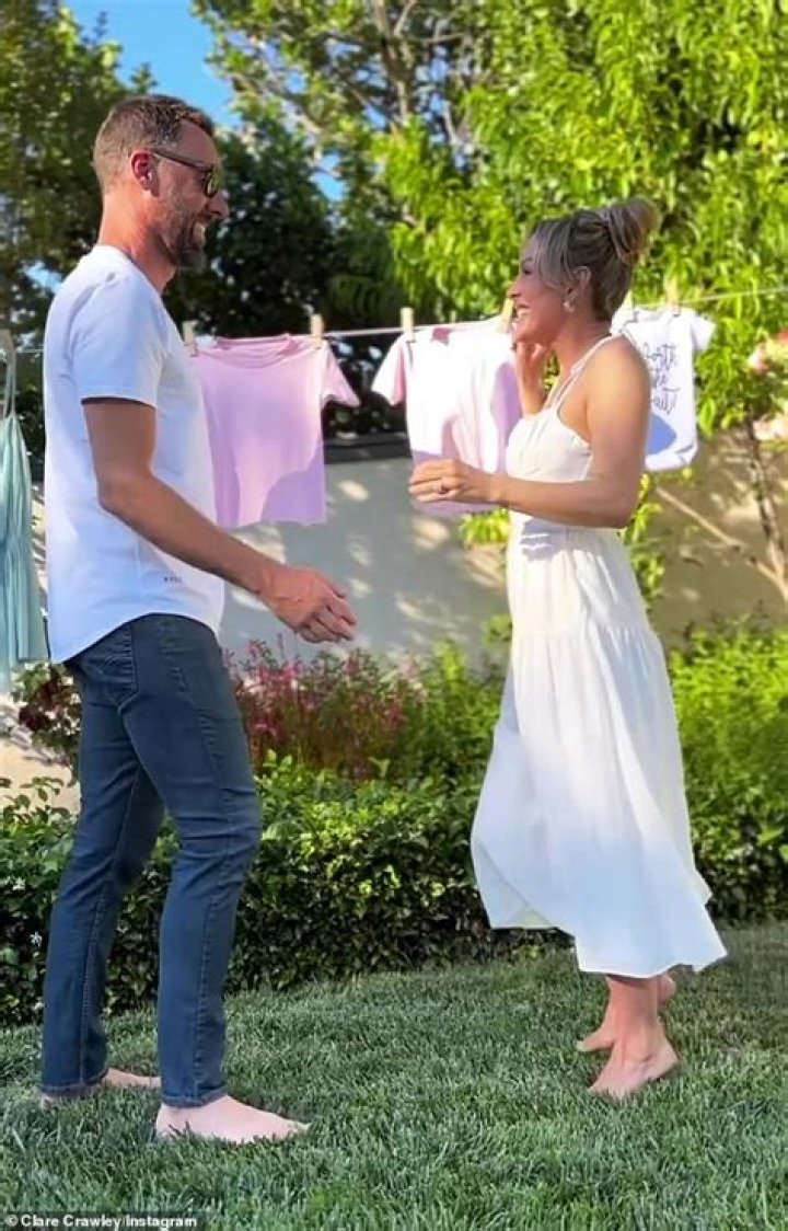 Going to the Chapel! ‘Bachelorette’ Alum Clare Crawley Is Engaged to Boyfriend Ryan Dawkins