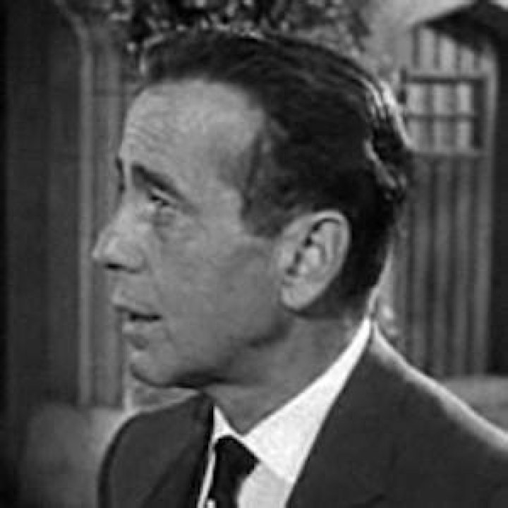 Humphrey Bogart (Movie Actor) - Age, Birthday, Bio, Facts, Family, Net Worth, Height & More