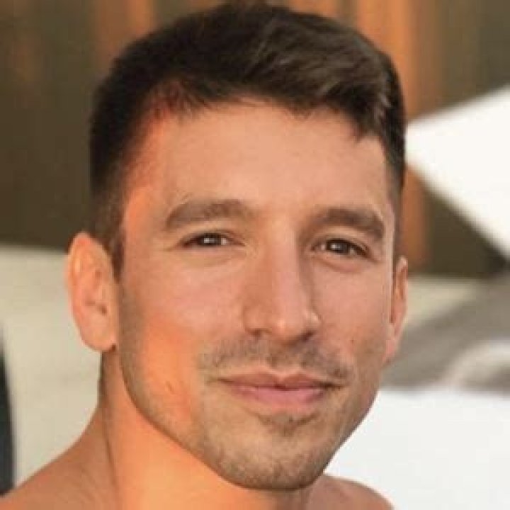 Ian Paget (TikTok Star) - Age, Birthday, Bio, Facts, Family, Net Worth, Height & More