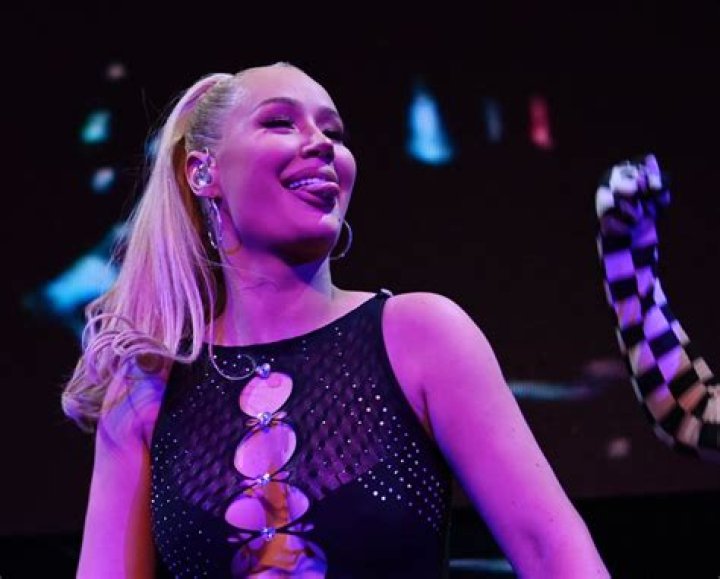 Iggy Azalea Twerks For IG In A Pair Of Revealing Black Leggings: Watch
