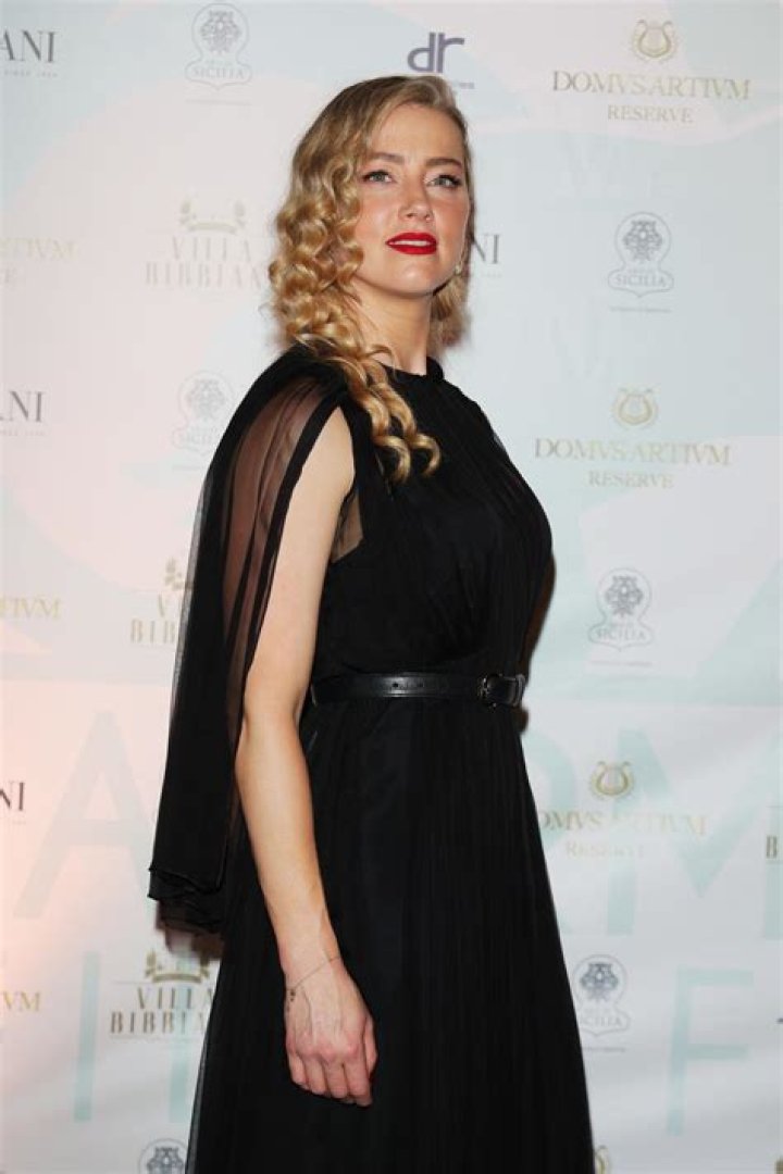 Inside Amber Heard’s New Life in Spain Following Johnny Depp Lawsuit: ‘It’s the Best Decision’