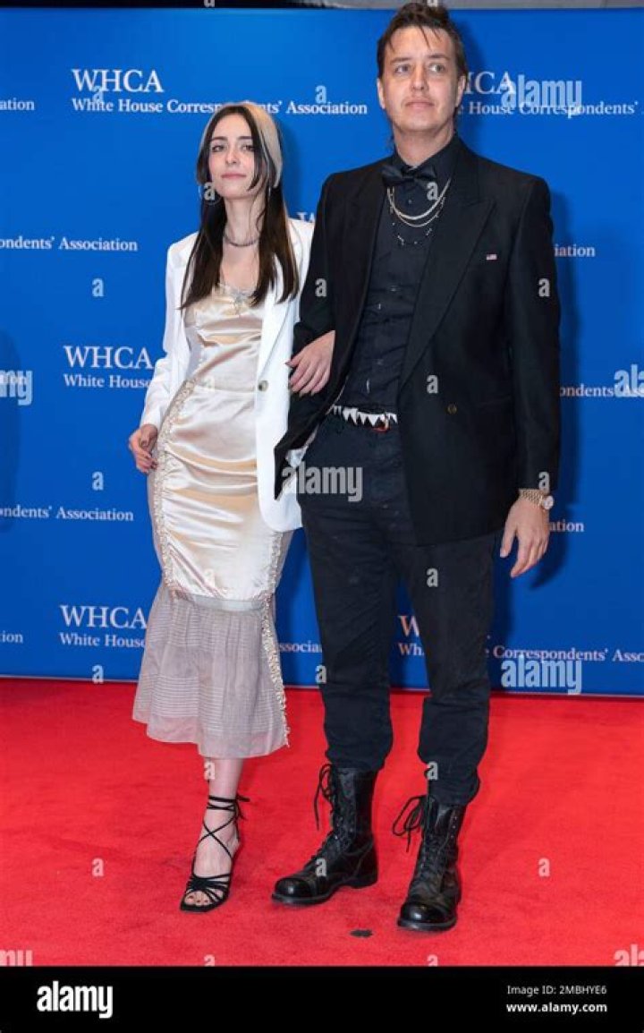 Is Julian Casablancas still dating Kaya? – Celebrity.fm – #1 Official Stars, Business & People Network, Wiki, Success story, Biography & Quotes