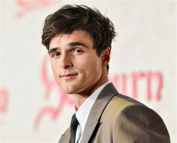 Jacob Elordi (Movie Actor) - Age, Birthday, Bio, Facts, Family, Net Worth, Height & More