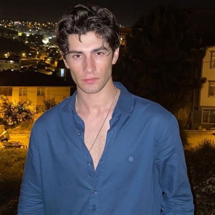 Jason Mendez (Instagram Star) - Age, Birthday, Bio, Facts, Family, Net Worth, Height & More