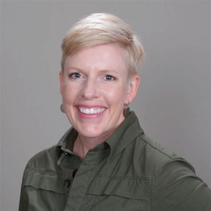 Jennifer Campbell Biography, Age, Height, Husband, Net Worth, Family