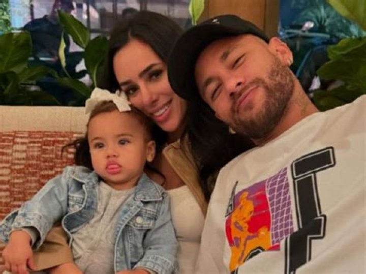 Jennifer Mora biografía, edad, altura, esposa, net worth, familia