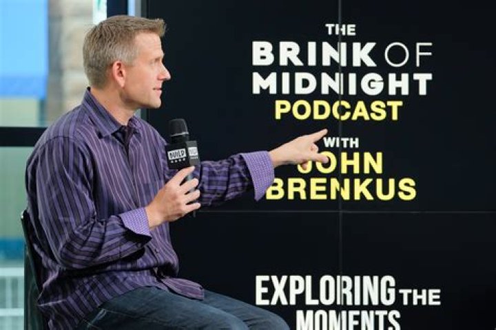 John Brenkus (Presentadore de Programas de TV) - Edad, cumpleaños, biografía, hechos, familia, patrimonio neto, altura y más