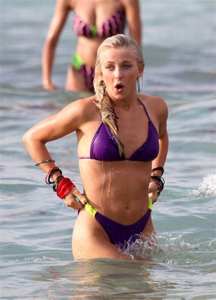 Julianne Hough Can Tango in a Bikini Any Day! See the ‘DWTS’ Alum’s Hottest Swimsuit Photos 