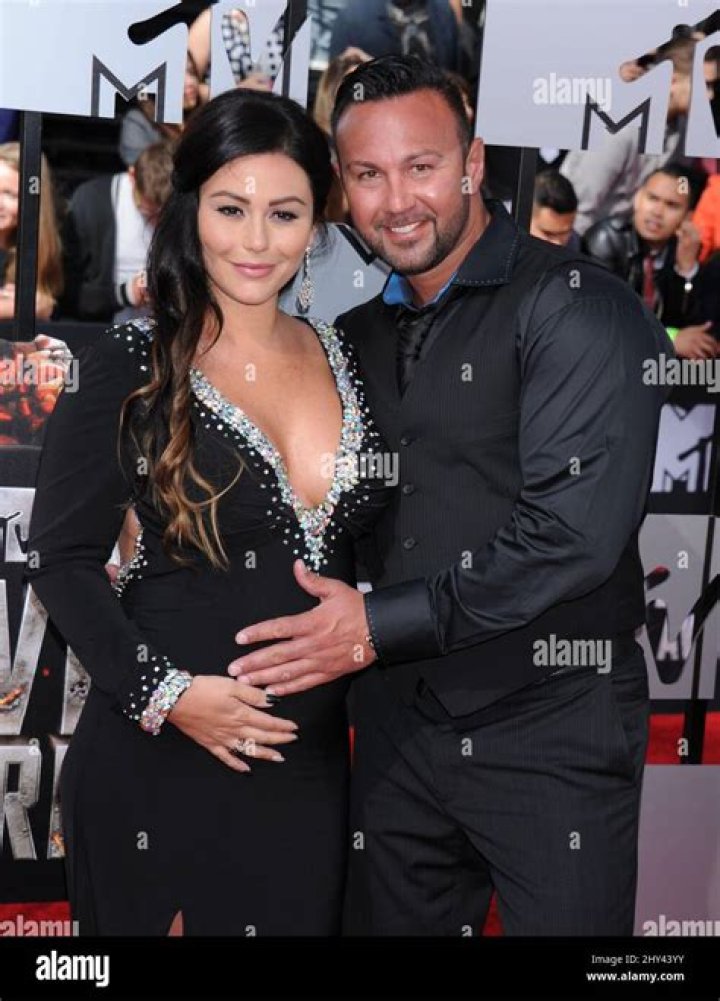 JWoww’s Husband Roger Mathews Hilariously Catches Son With Bra Insert Stuck to His Face!