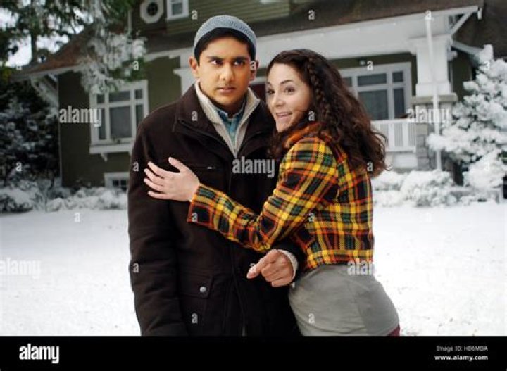 Kala Savage (TV Actress) - Age, Birthday, Bio, Facts, Family, Net Worth, Height & More