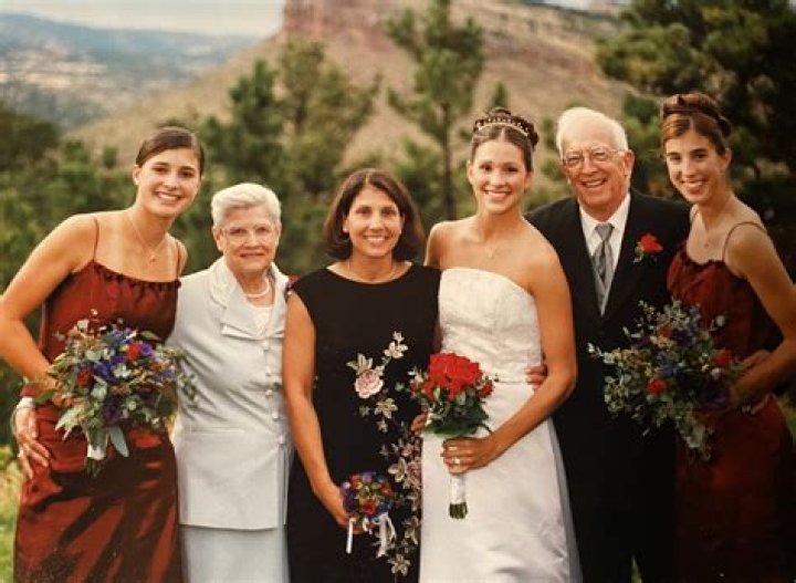 Kara Goucher biografía, edad, altura, esposa, net worth, familia