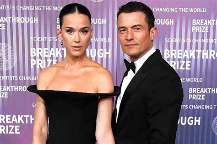 Katy Perry and Orlando Bloom Are ‘Both Into Expanding Their Family’: ‘The Time to Do It Is Now’