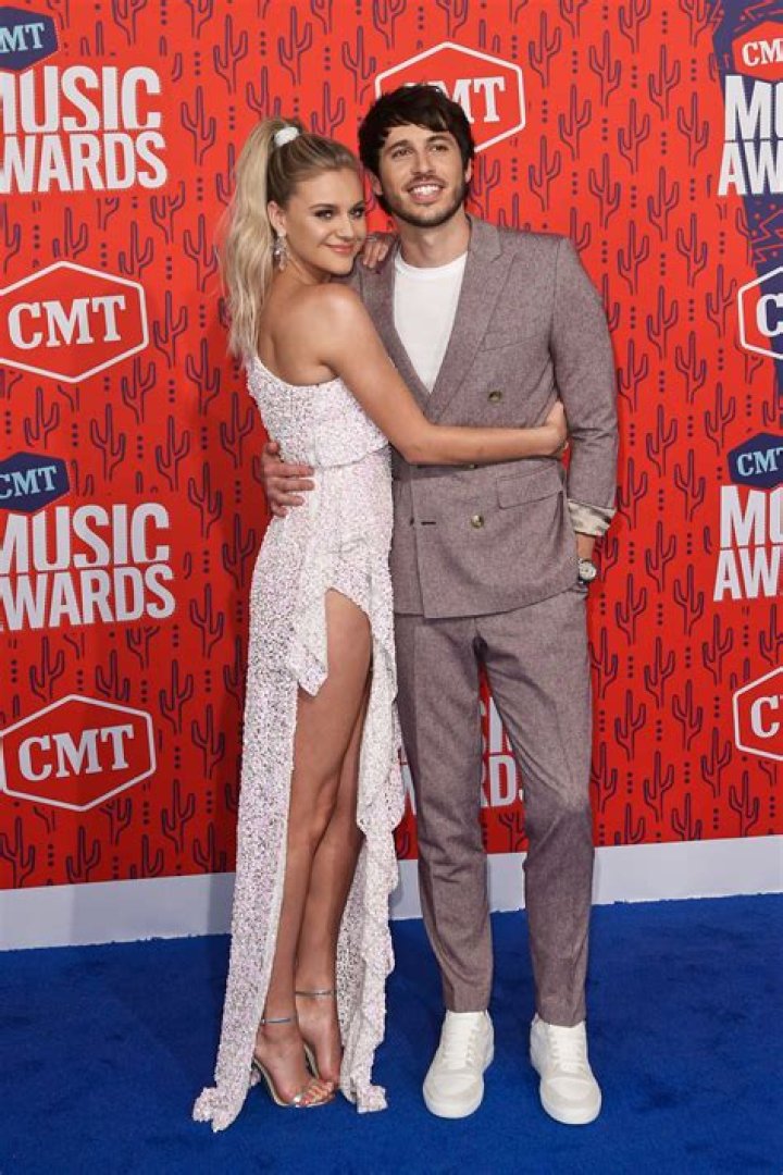Kelsea Ballerini Announces ‘Difficult’ Split From Husband Morgan Evans: ‘We Are Both Fragile’