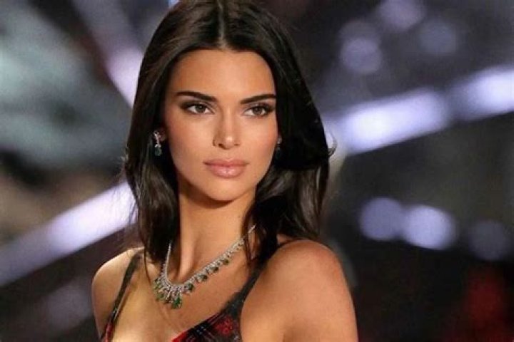 Kendall Jenner Shows Off Her Perfect Figure In New Pictures That Might Convince Ben Simmons To Beg For Another Chance — Check Why Luka Sabbat Is Now In The Mix