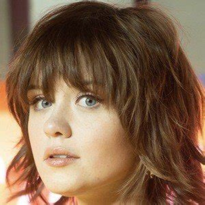 Maisie Peters (Pop Singer) - Age, Birthday, Bio, Facts, Family, Net Worth, Height & More