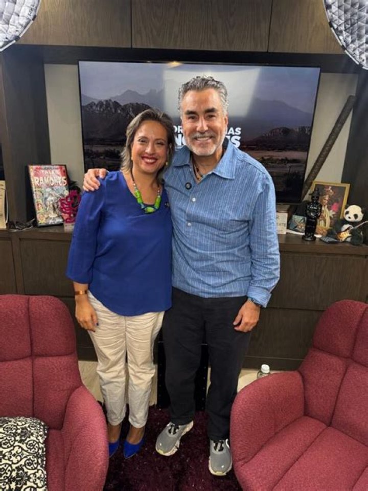 Nayo Escobar (Entrepreneur) - Age, Birthday, Bio, Facts, Family, Net Worth, Height & More