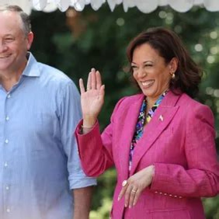 Old Footage Of Kamala Harris And Montel Williams Resurfaces