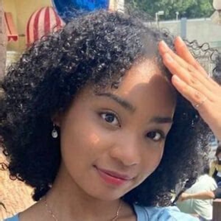 Queenie Queen (YouTube Star) - Age, Birthday, Bio, Facts, Family, Net Worth, Height & More